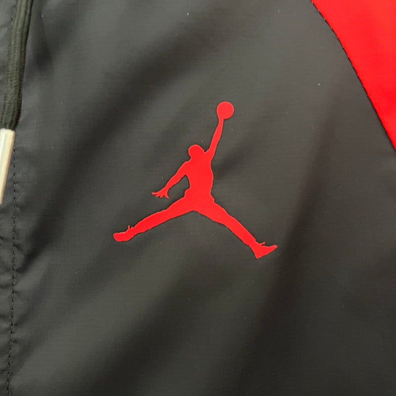 Jaqueta Corta-Vento - Jordan 2024 preto com vermelho