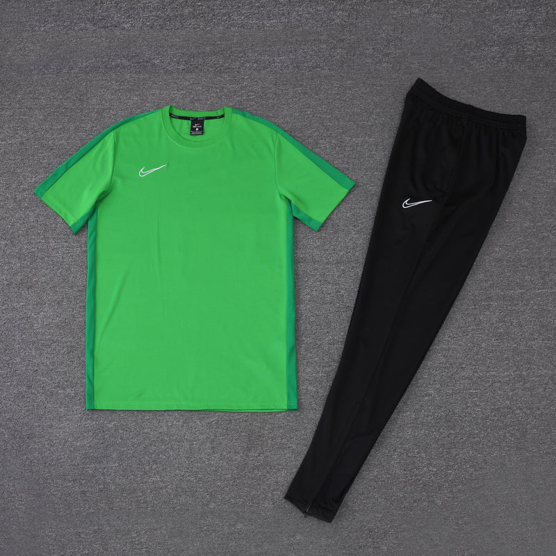 Conjunto Camisa + Calça - Nike Verde com preto