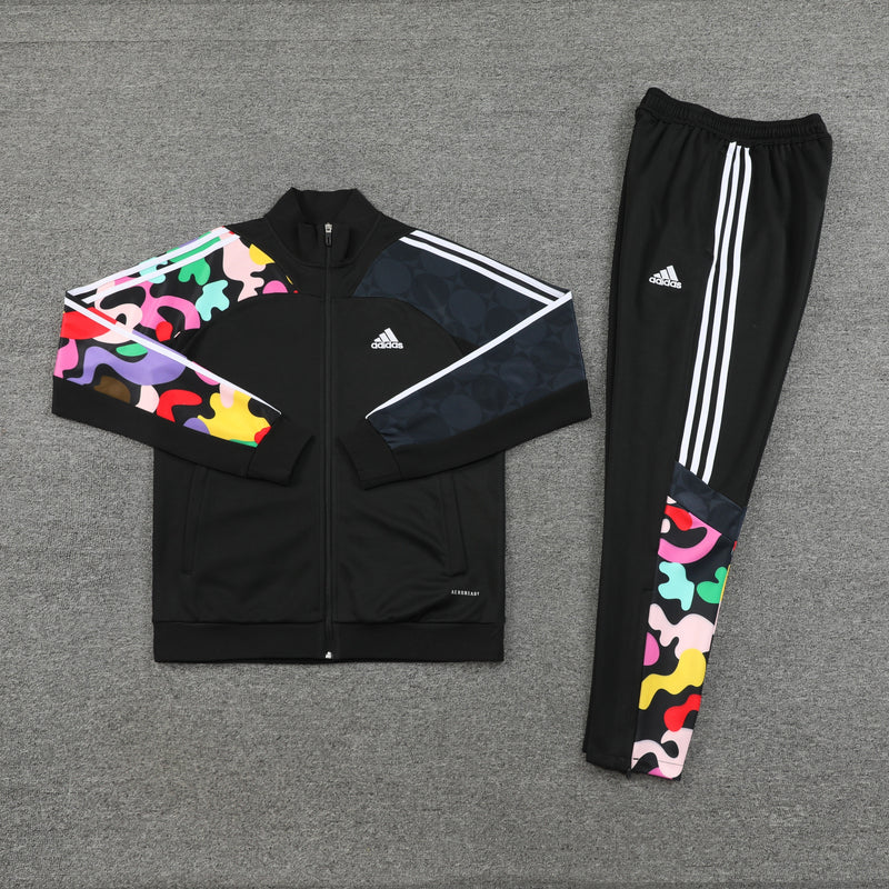 Conjunto Blusa + Calça - Adidas Preto com detalhes coloridos