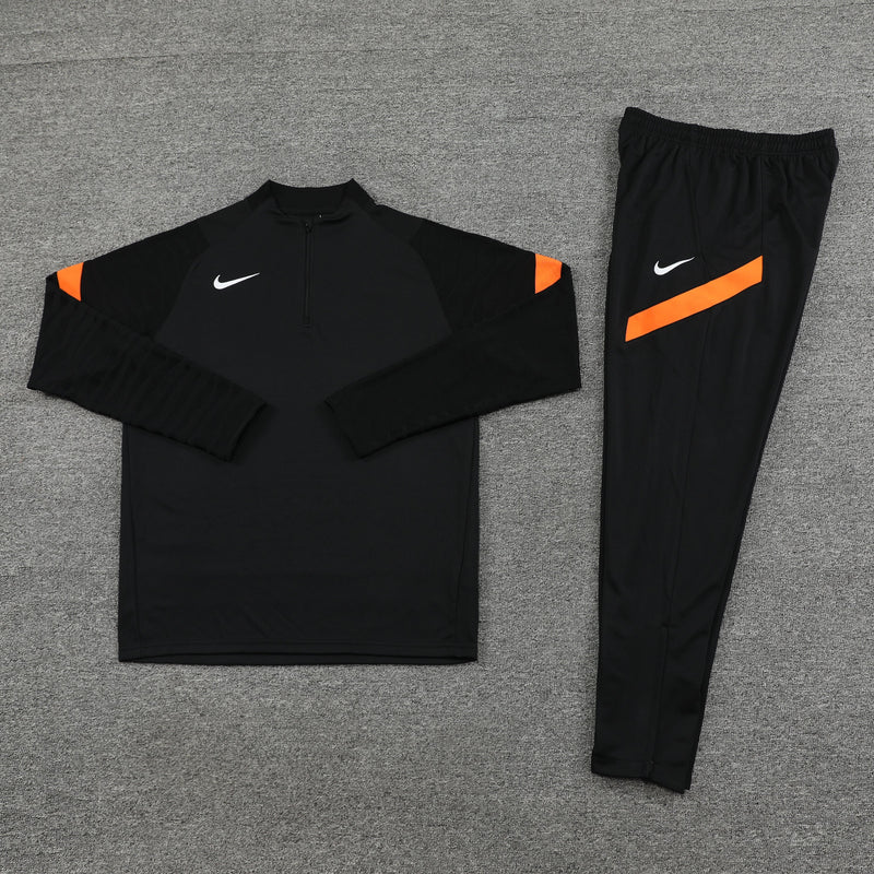 Conjunto Blusa + Calça - Nike Preto com laranja