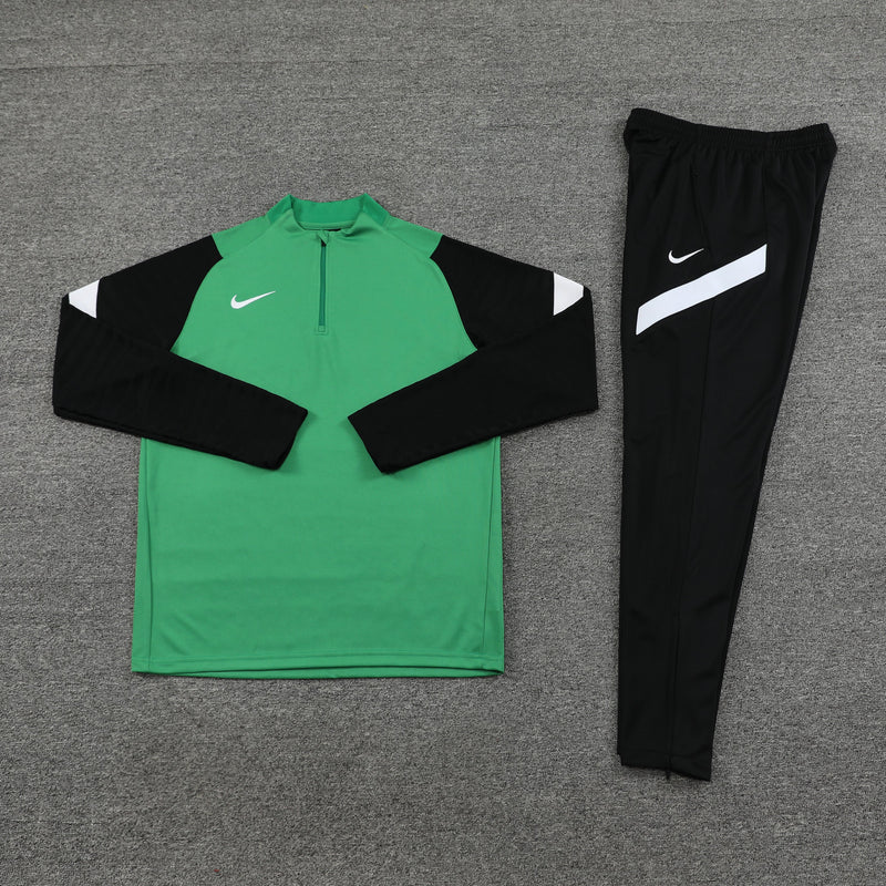 Conjunto Blusa + Calça - Nike Verde com preto