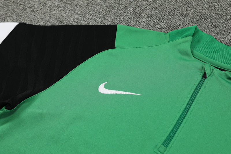 Conjunto Blusa + Calça - Nike Verde com preto