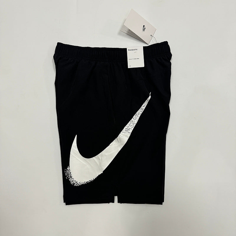 BERMUDA NIKE SWOOSH PRETO