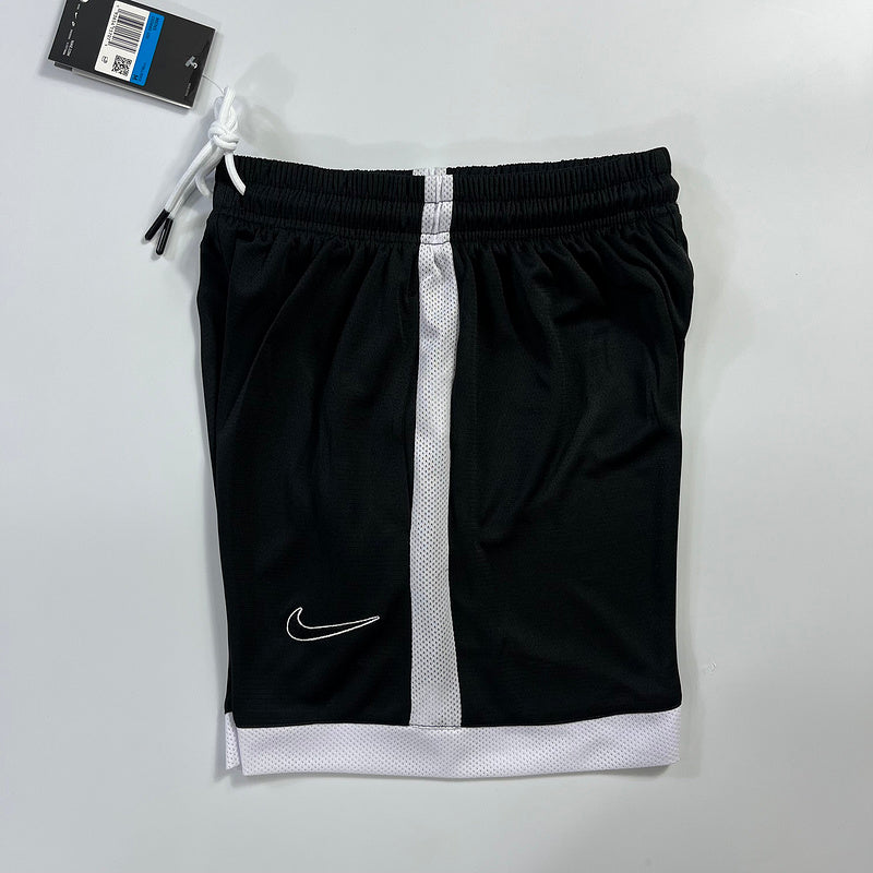 BERMUDA NIKE PRETO