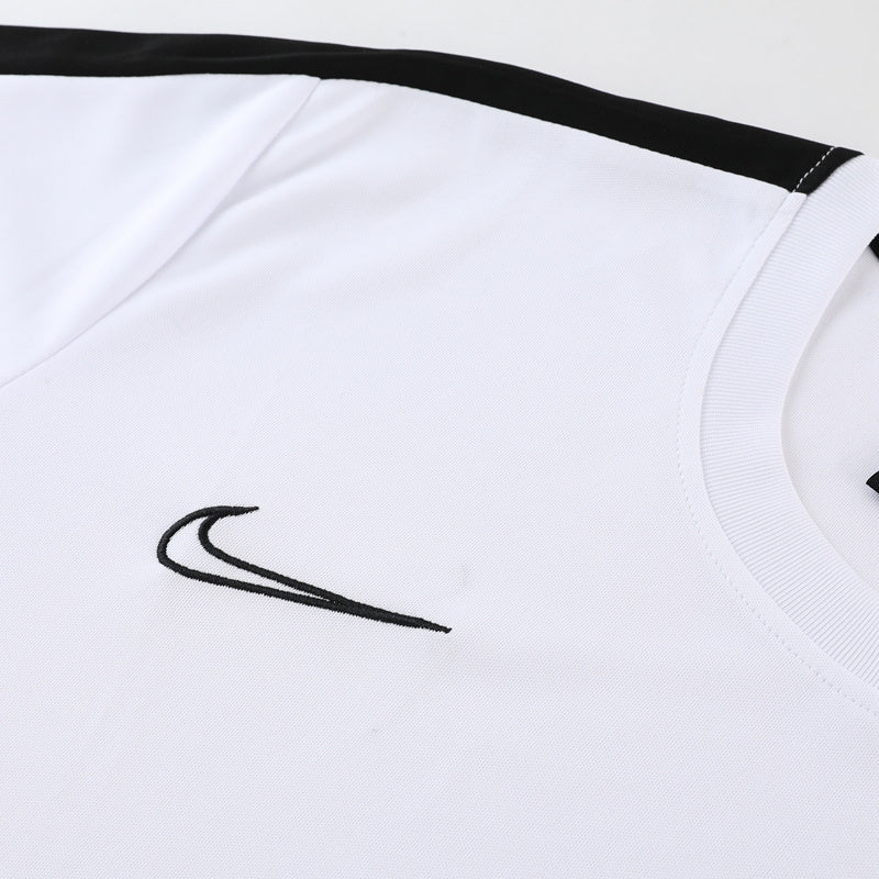 CONJUNTO NIKE ACADEMY BERMUDA E CAMISA BRANCO/PRETO