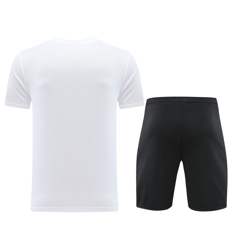 CONJUNTO NIKE BERMUDA E CAMISA BRANCO/PRETO