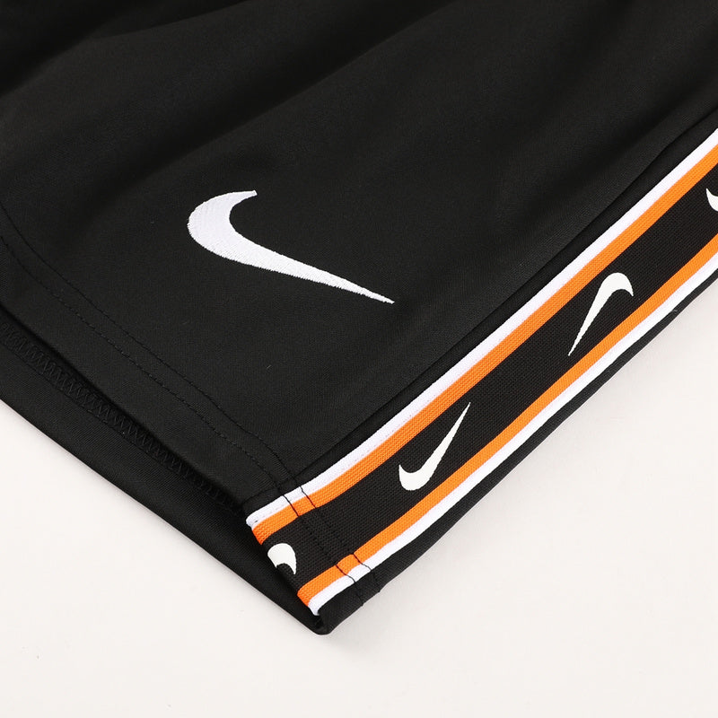 CONJUNTO NIKE REPEAT BERMUDA E CAMISA PRETO/CINZA