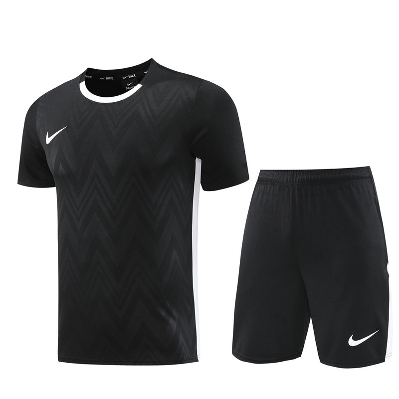 CONJUNTO NIKE BERMUDA E CAMISA PRETO