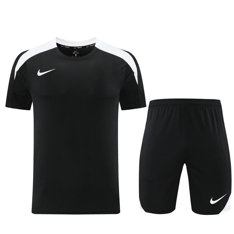 CONJUNTO NIKE BERMUDA E CAMISA PRETO