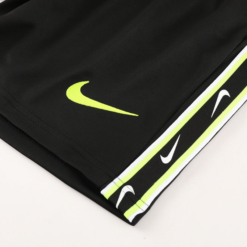 CONJUNTO NIKE REPEAT BERMUDA E CAMISA PRETO