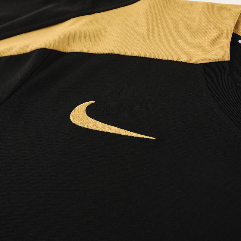 CONJUNTO NIKE BERMUDA E CAMISA PRETO/DOURADO