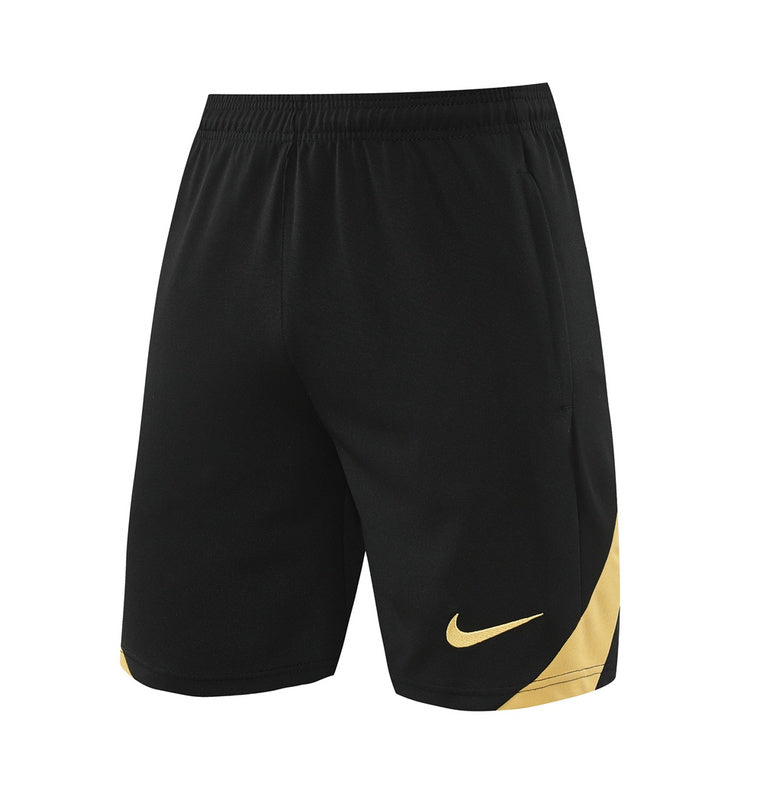 CONJUNTO NIKE BERMUDA E CAMISA PRETO/DOURADO