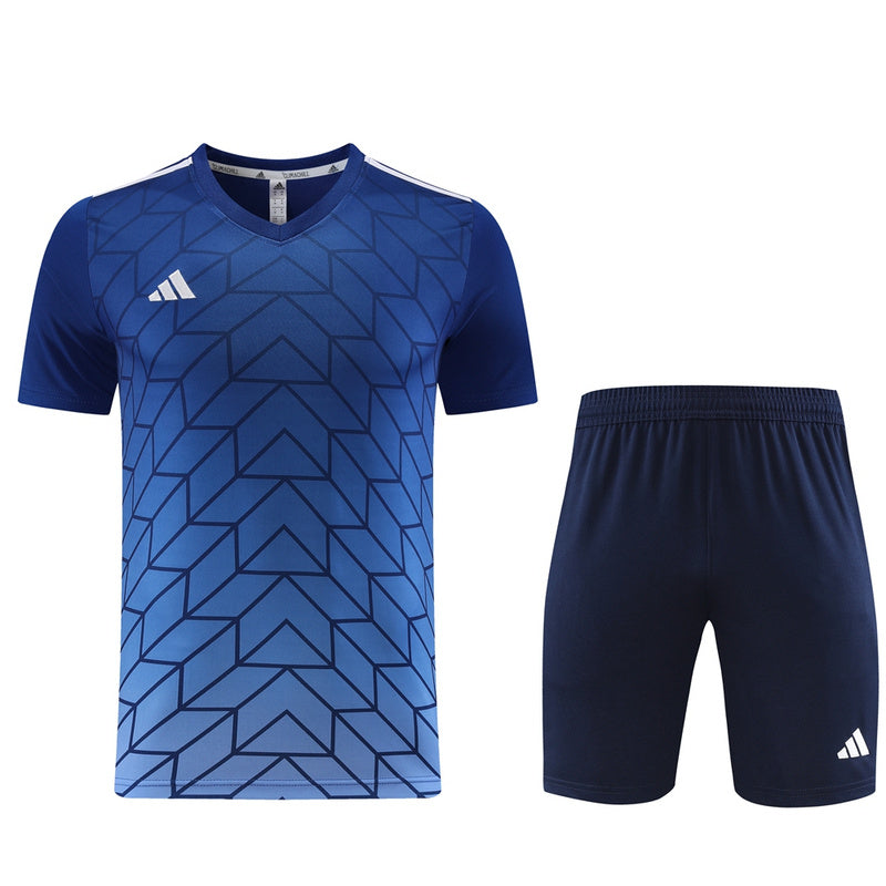 CONJUNTO ADIDAS BERMUDA E CAMISA AZUL