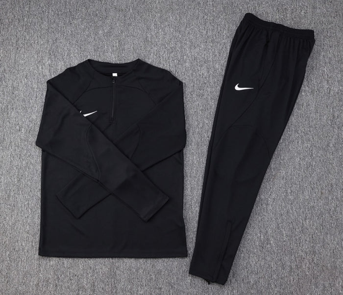 (PEÇAS SPARADAS) Conjunto de Frio NIKE - All Black - Blusa sem capuz + calça